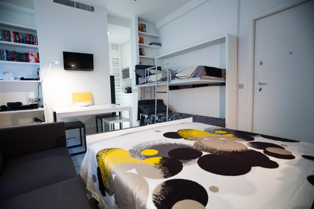 Apartamento Stylish Mini In The Heart Of Milano Habitación foto