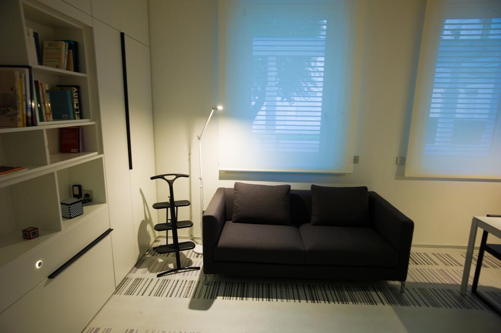 Apartamento Stylish Mini In The Heart Of Milano Habitación foto